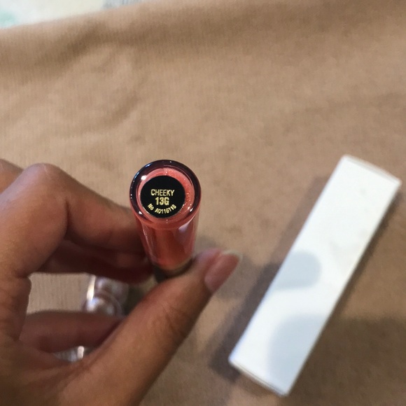 Elizabeth Arden Makeup Bundle - Picture 4 of 4